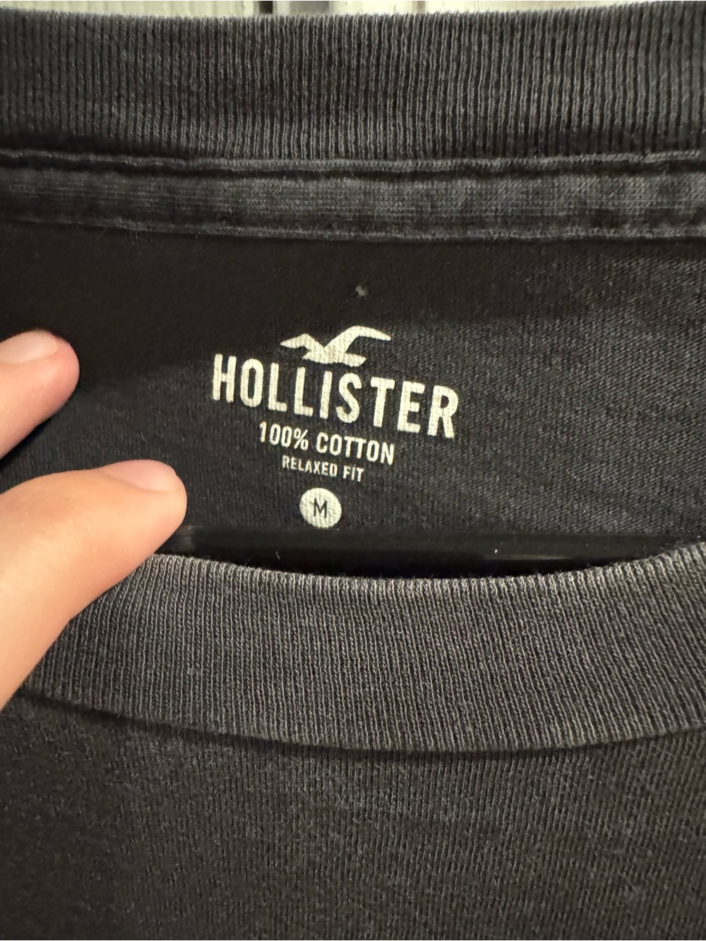Hollister charger T-shirt - Picture 2 of 4